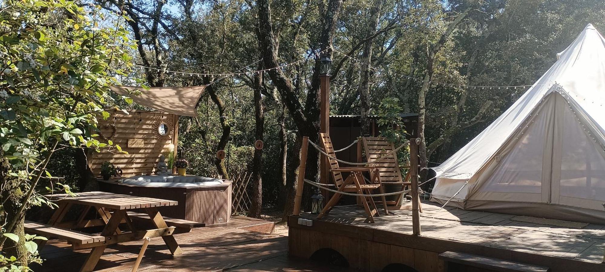 Evasion En Pleine Nature, Tipi Insolite Et Jacuzzi Au Pont Du Gard ! Vers-Pont-du-Gard Eksteriør bilde